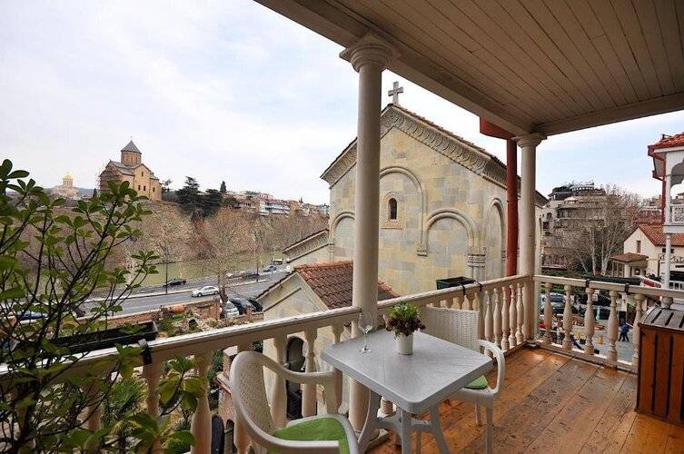Meidan INN