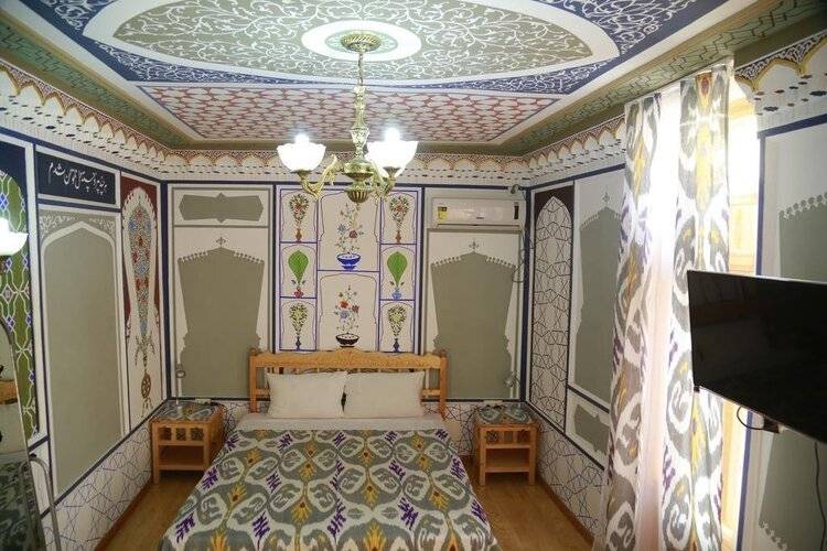Komil Boutique Hotel (Комил)