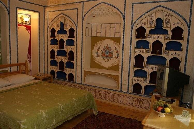 Komil Boutique Hotel (Комил)