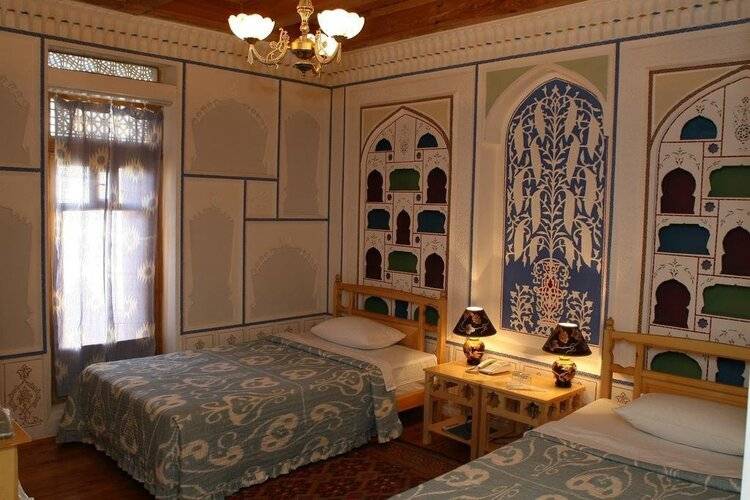 Komil Boutique Hotel (Комил)