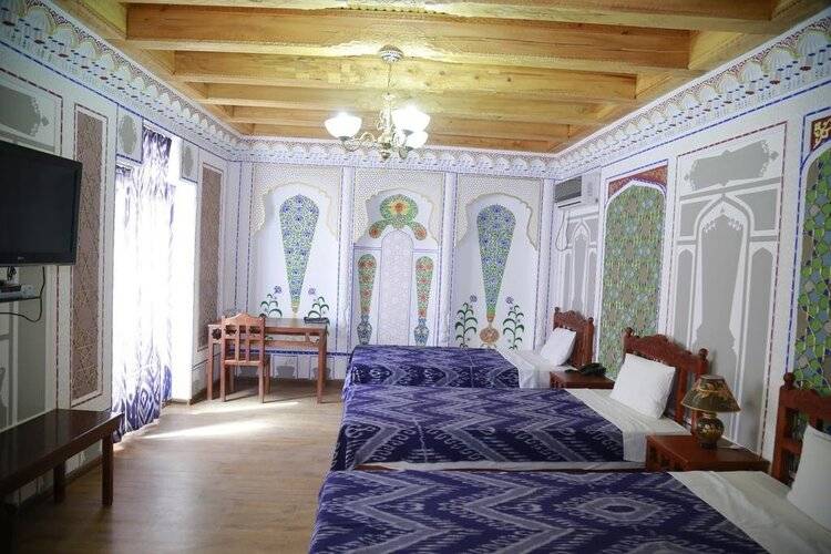 Komil Boutique Hotel (Комил)