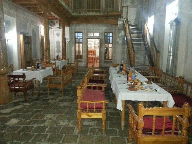Komil Boutique Hotel (Комил)