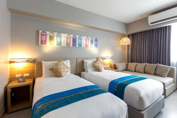 Oakwood Hotel Journeyhub Phuket