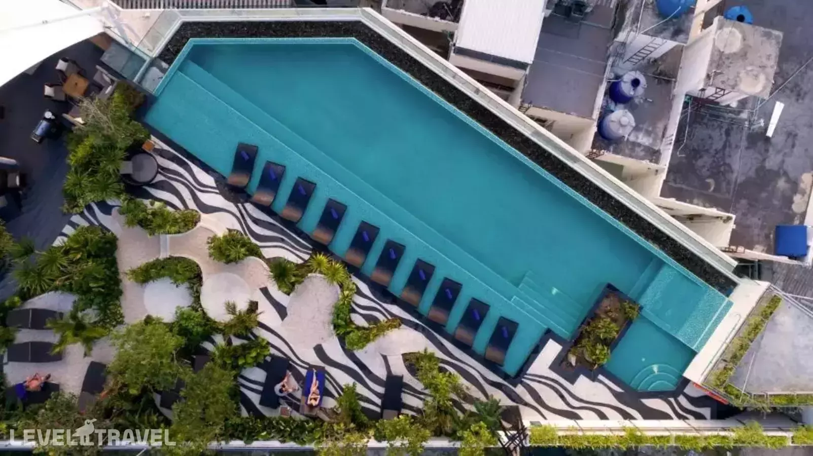 Mercure Phuket Patong Journeyhub (Ex. Oakwood Hotel Journeyhub Phuket)