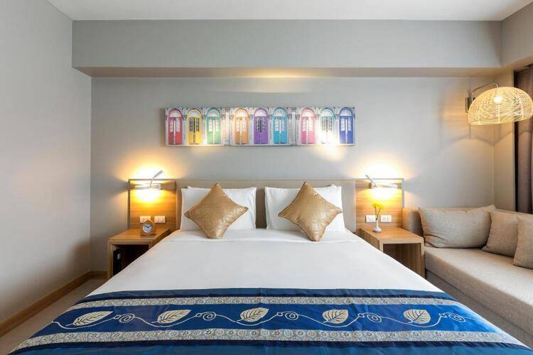 Oakwood Hotel Journeyhub Phuket