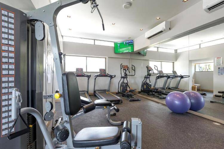 Oakwood Hotel Journeyhub Phuket