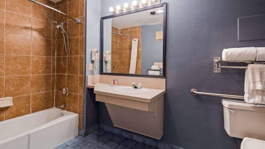 Best Western Elyon Colombo