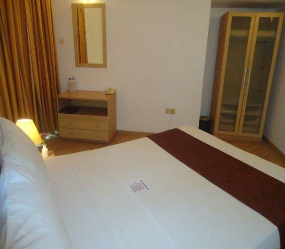 Global Towers Hotel & Apartments