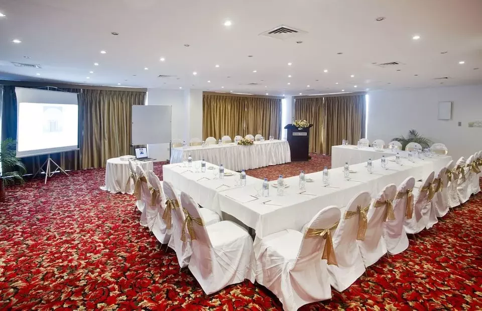 Global Towers Hotel & Apartments