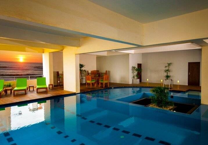 Ocean Edge Suites & Hotel Colombo