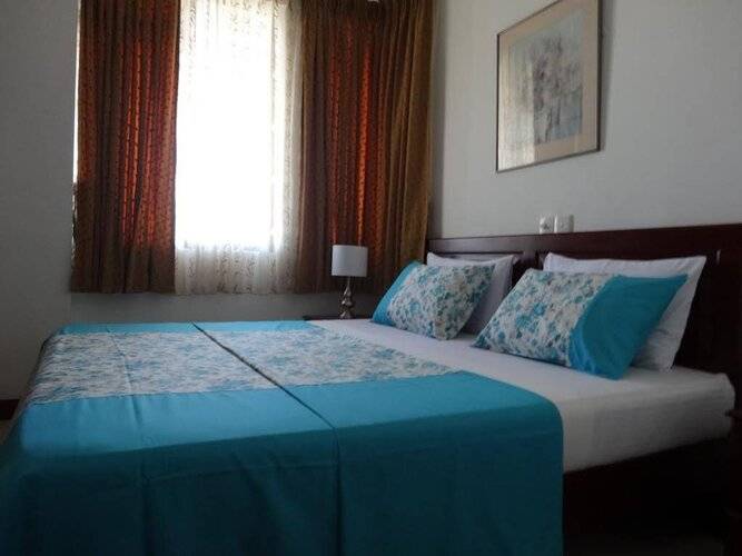 Hedges Court Residencies Colombo City