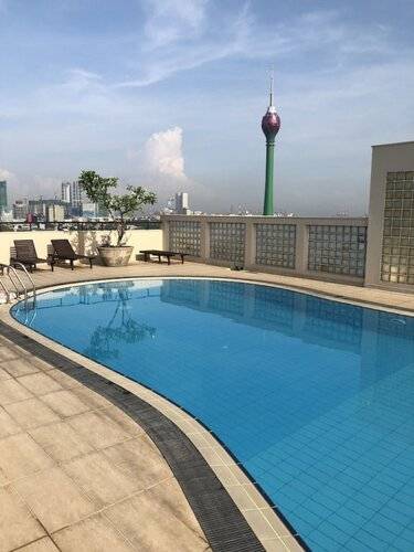 Hedges Court Residencies Colombo City
