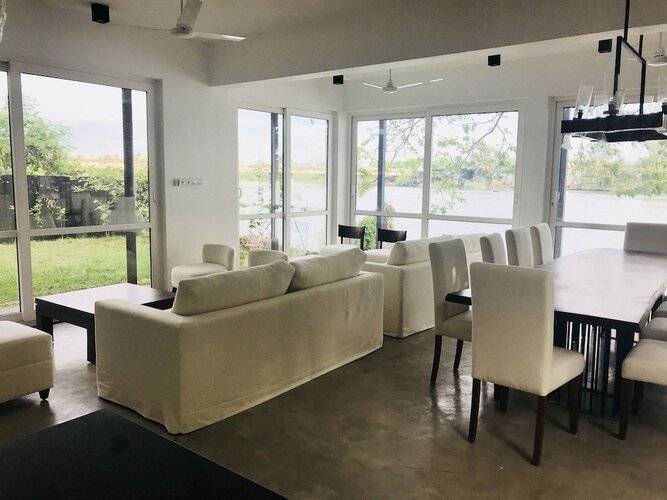 Villa by the Edge