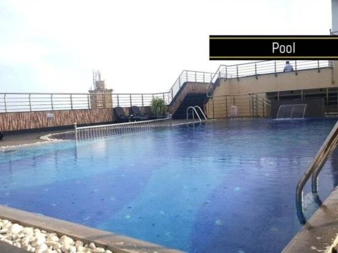 Pearl City Hotel