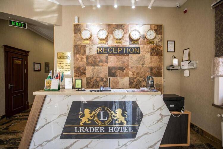 Leader Hotel