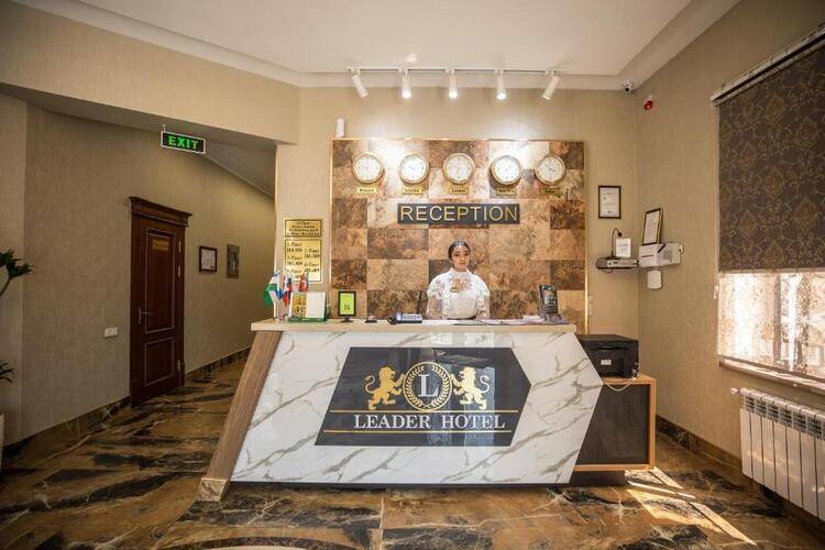 Leader Hotel