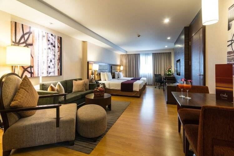 Legacy Suites Hotel