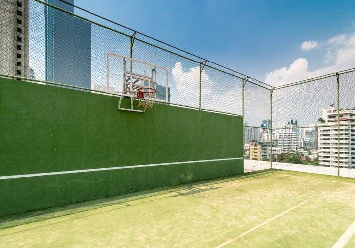 Legacy Suites Hotel