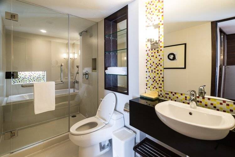 Legacy Suites Hotel