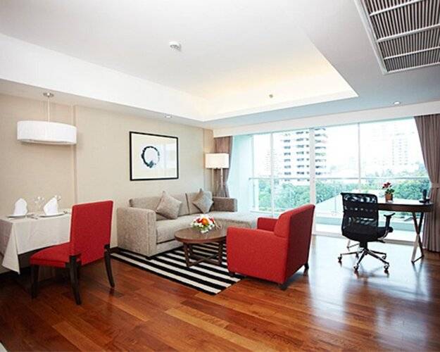 Legacy Suites Hotel