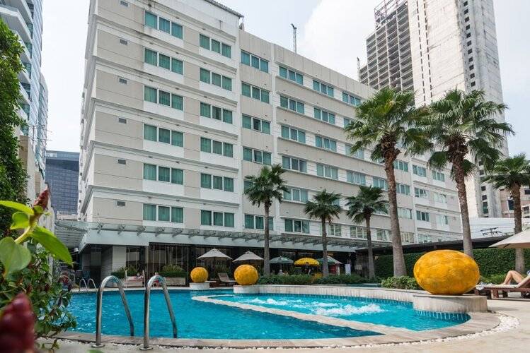 Legacy Suites Hotel