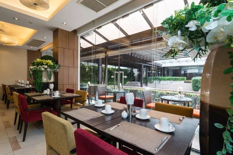 Legacy Suites Hotel
