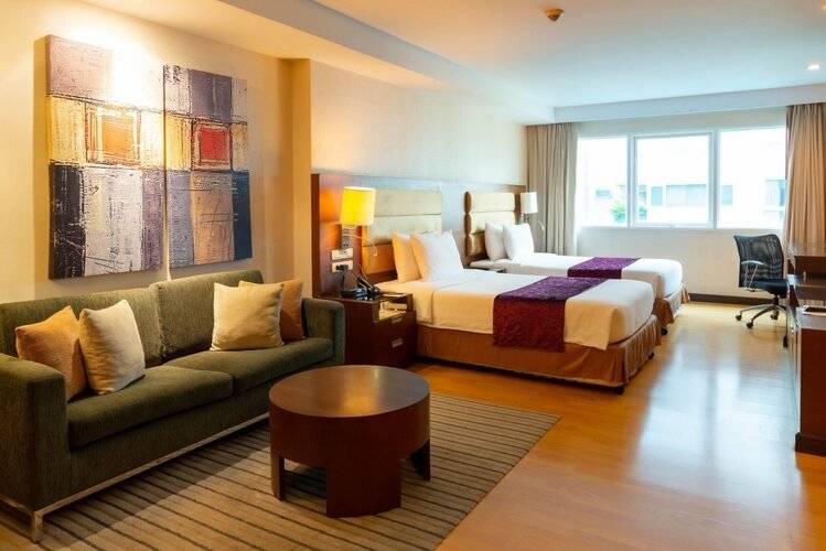 Legacy Suites Hotel