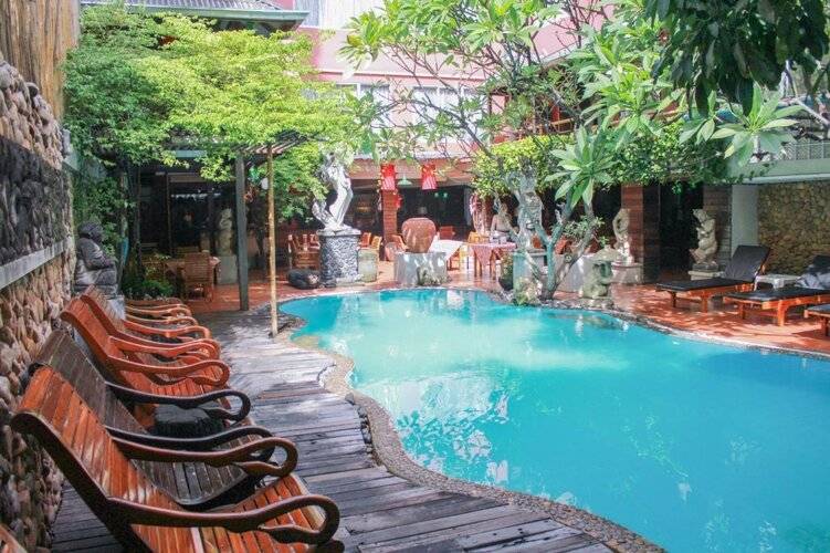 Villa Cha Cha Banglumphu