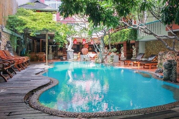 Villa Cha Cha Banglumphu