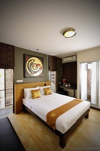 Sleep With Inn