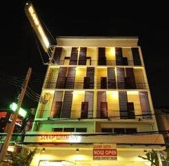 $item['hotel']['name']