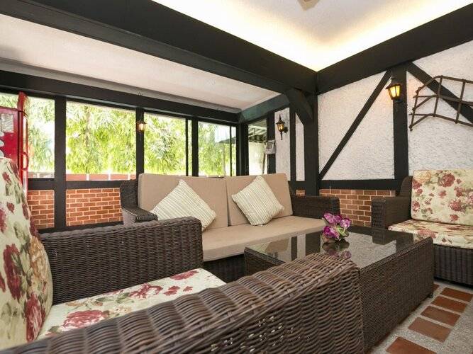 Stable Lodge