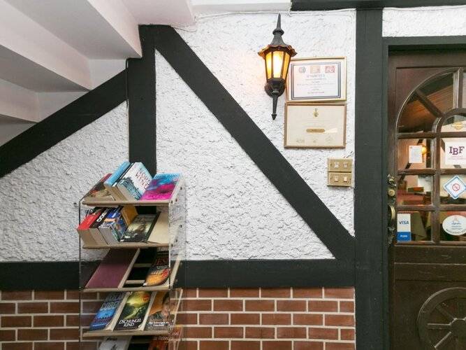 Stable Lodge