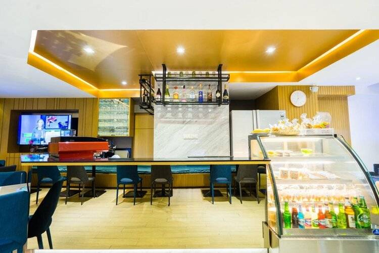 Samran Place Hotel