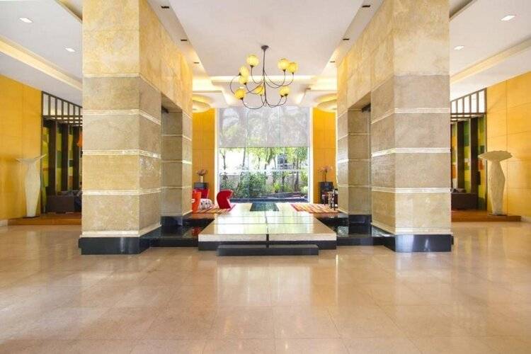 Urbana Langsuan Hotel