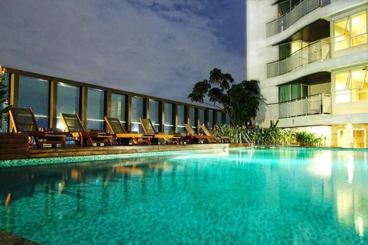 Urbana Langsuan Hotel