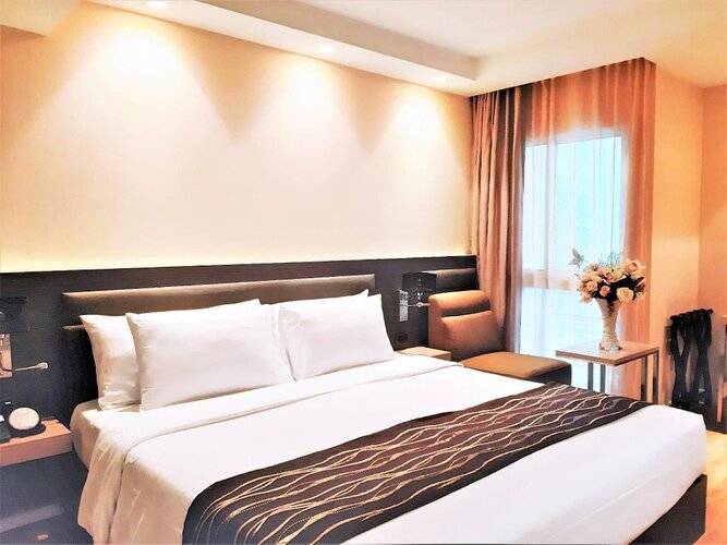 Amora NeoLuxe Hotel