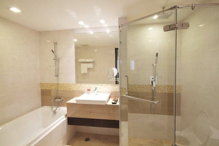 Amora NeoLuxe Hotel