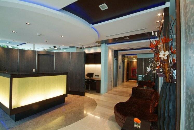 Amora NeoLuxe Hotel