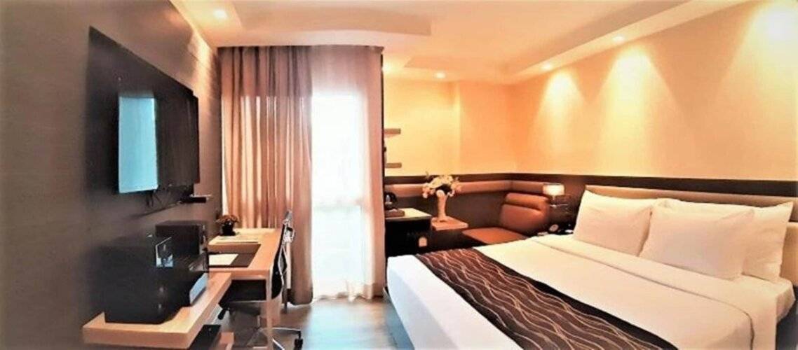 Amora NeoLuxe Hotel