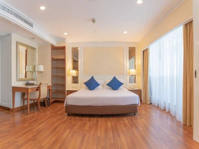 Centre Point Silom