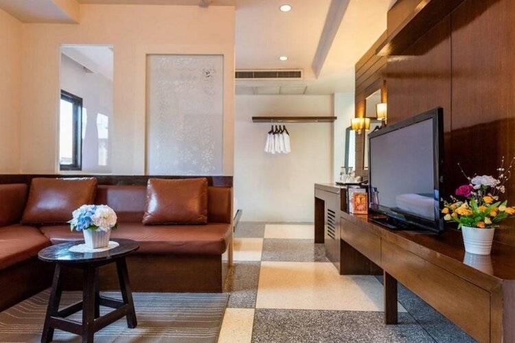D&D Inn Khaosan