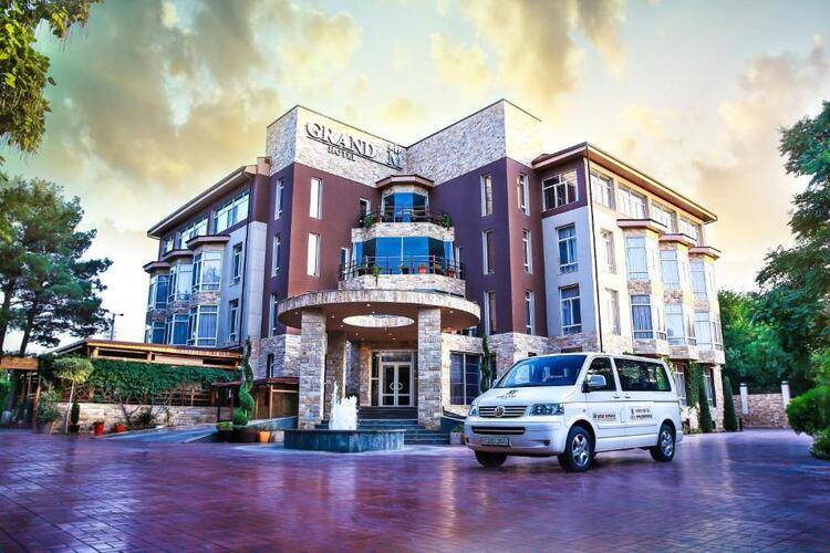 Grand M