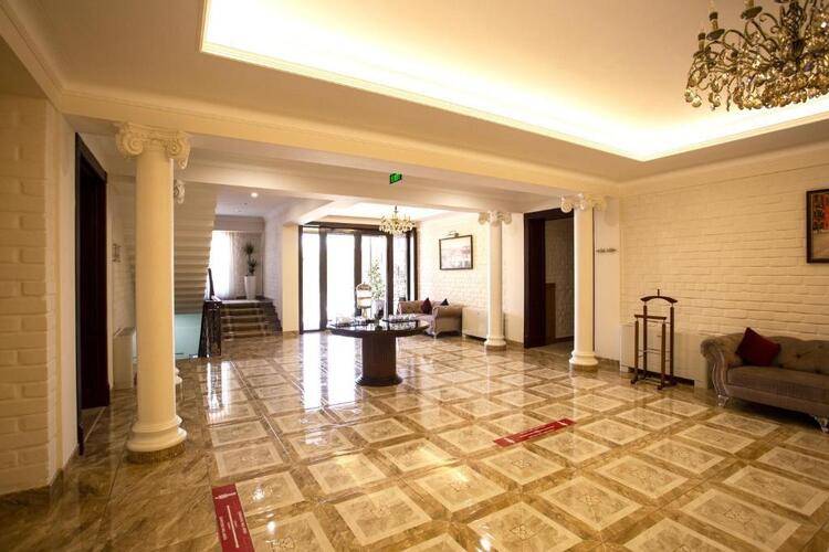 Praga Hotel (Прага)