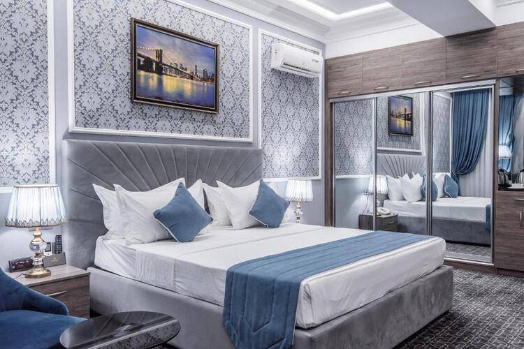 The Royal Mezbon Hotel & SPA