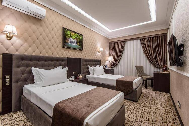 The Royal Mezbon Hotel & SPA