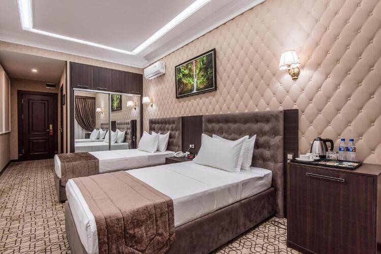 The Royal Mezbon Hotel & SPA