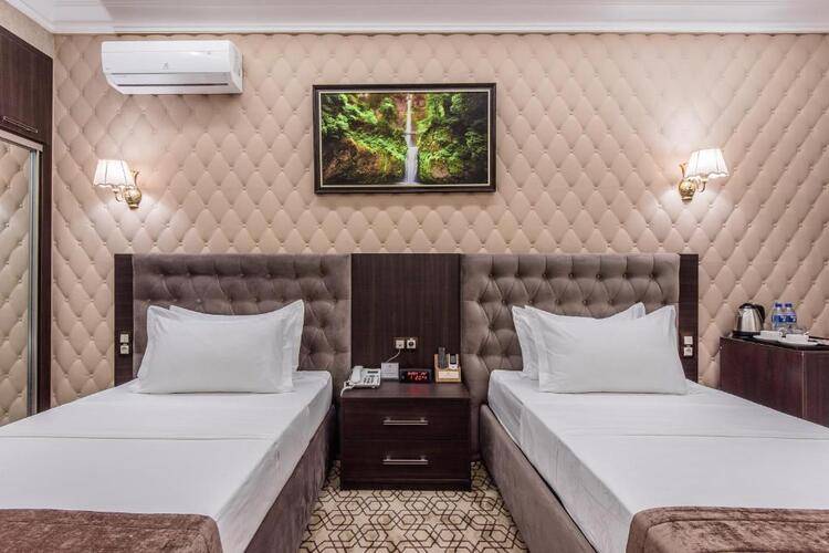 The Royal Mezbon Hotel & SPA
