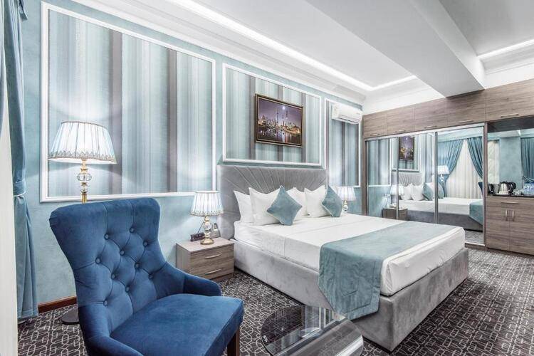 The Royal Mezbon Hotel & SPA