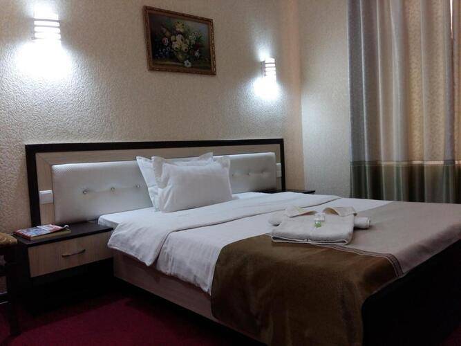 Sofiya Tashkent Hotel (София)